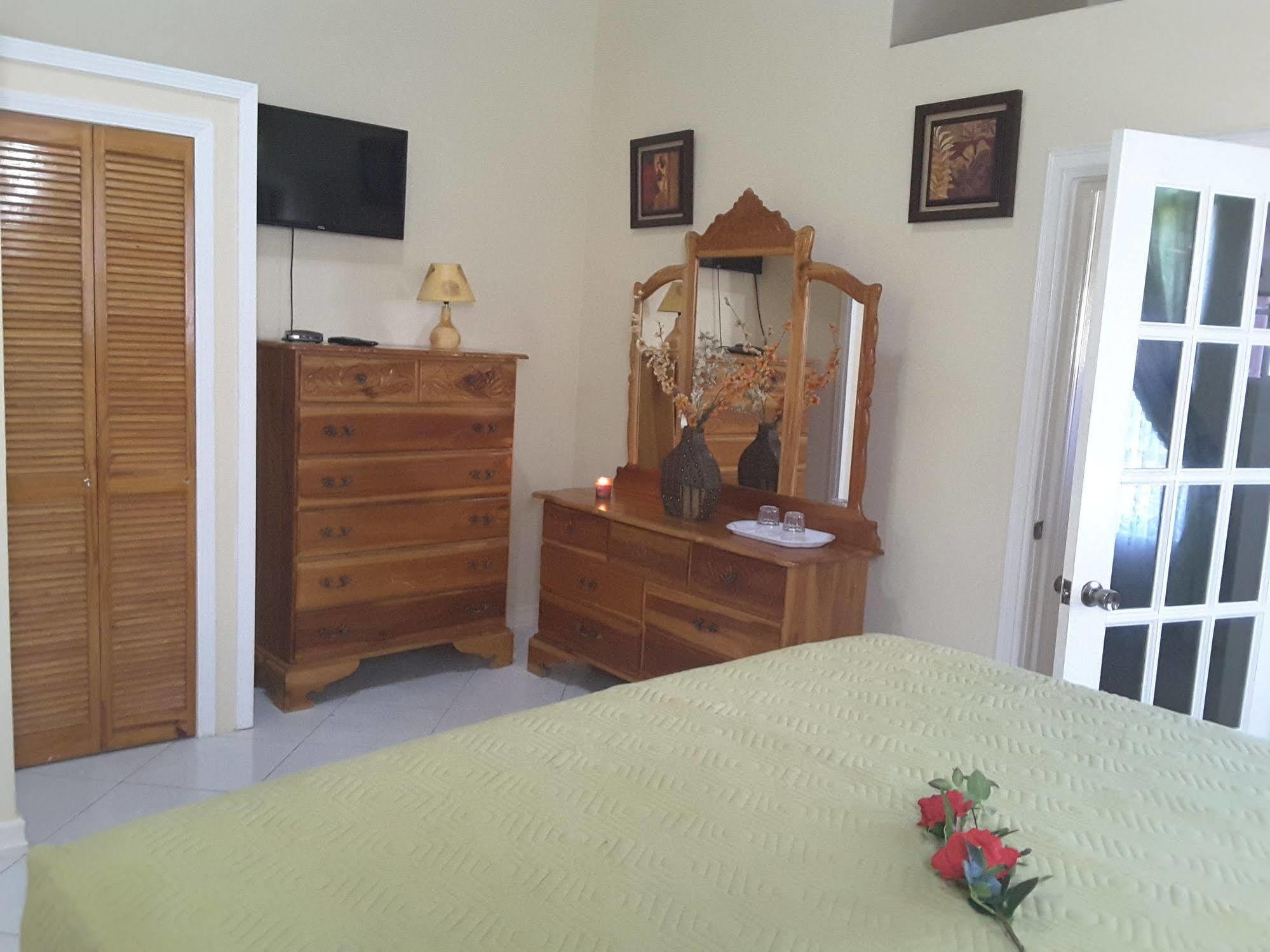 Cazwin Villas Montego Bay Zewnętrze zdjęcie